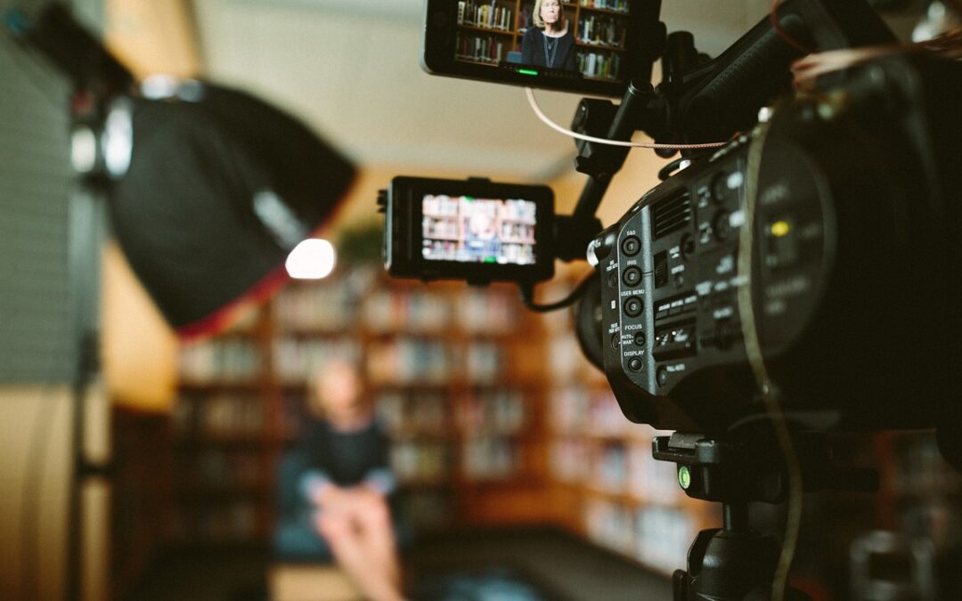 présentation d'un programme de communication vidéo spécial réseaux sociaux